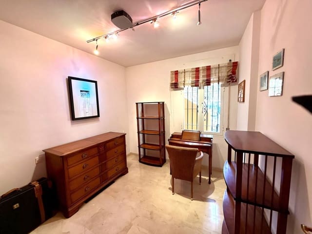 4 soverom Kjedet enebolig til salgs i Costabella, Marbella med svømmebasseng garasje - € 1 050 000 (Ref: 9265304)