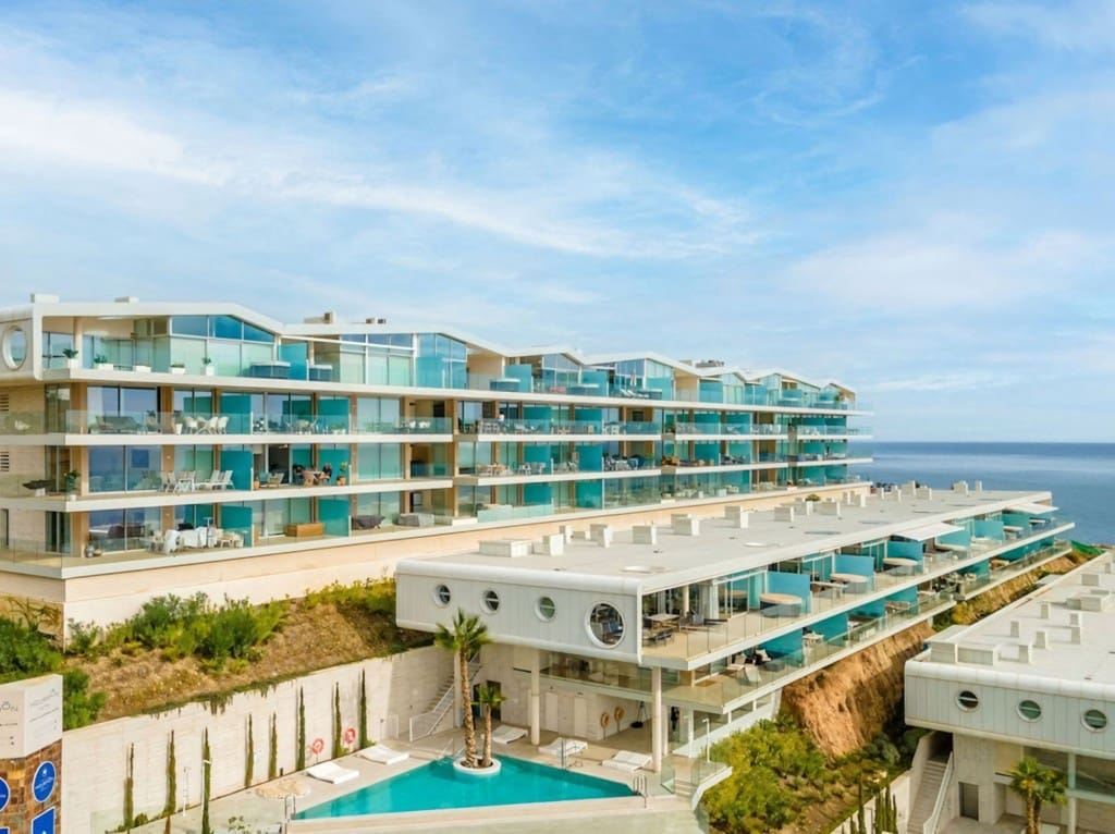 3 slaapkamer Appartement te koop in Fuengirola met zwembad - € 719.000 (Ref: 9269228)