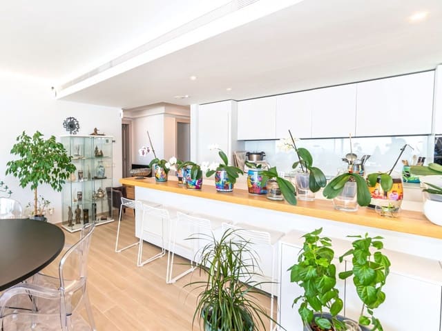 3 slaapkamer Appartement te koop in Fuengirola met zwembad - € 719.000 (Ref: 9269228)