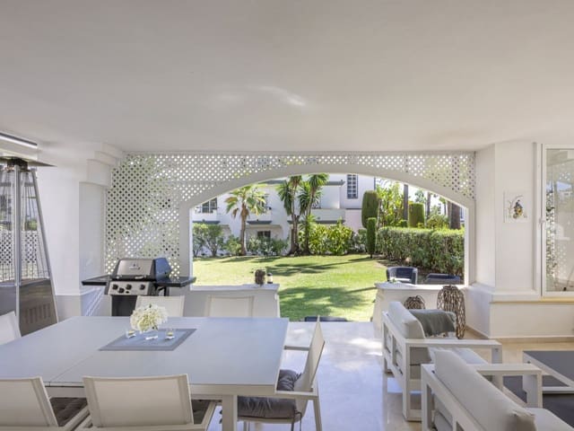 3 slaapkamer Appartement te koop in New Golden Mile, Estepona met zwembad garage - € 849.000 (Ref: 9272174)