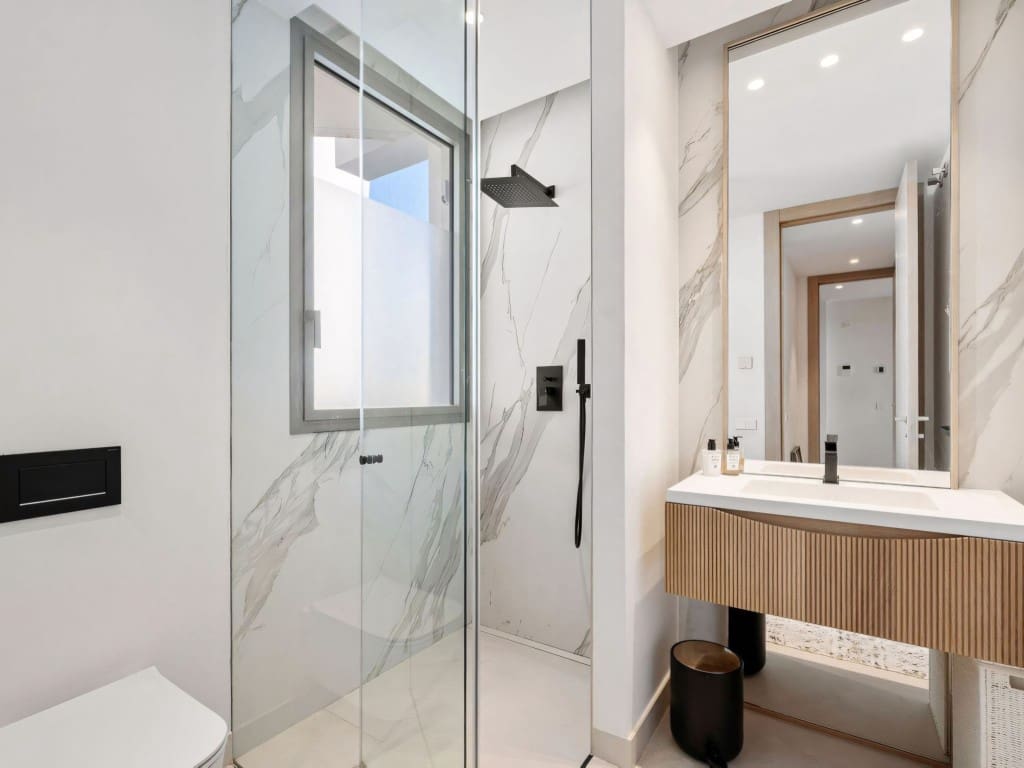 4 Zimmer Villa zu verkaufen in Nueva Andalucia mit Pool Garage - 4.650.000 € (Ref: 9272175)