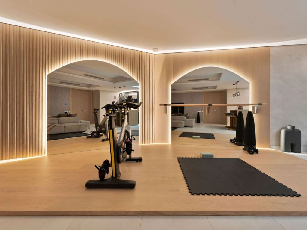 4 Zimmer Villa zu verkaufen in Nueva Andalucia mit Pool Garage - 4.650.000 € (Ref: 9272175)