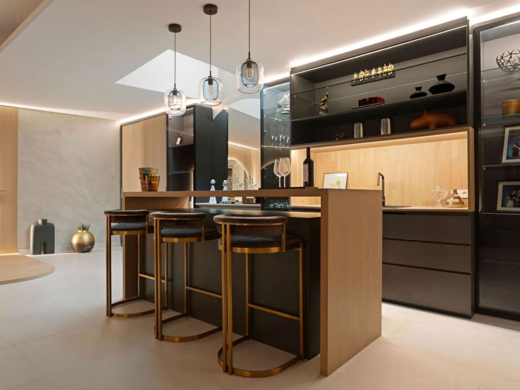 4 Zimmer Villa zu verkaufen in Nueva Andalucia mit Pool Garage - 4.650.000 € (Ref: 9272175)