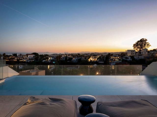 4 Zimmer Villa zu verkaufen in Nueva Andalucia, Marbella mit Pool Garage - 4.650.000 € (Ref: 9272175)