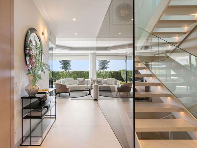 4 Zimmer Villa zu verkaufen in Nueva Andalucia, Marbella mit Pool Garage - 4.650.000 € (Ref: 9272175)