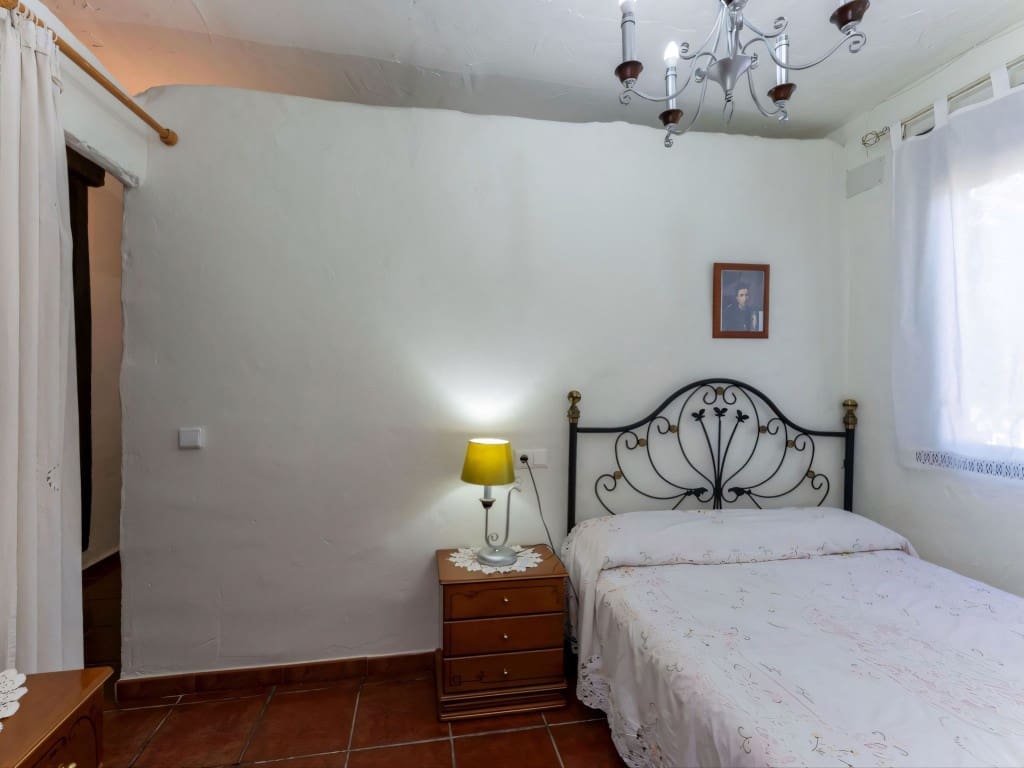 2 soveværelse Finca/Landehus til salg i Coin med swimmingpool - € 349.000 (Ref: 9275880)