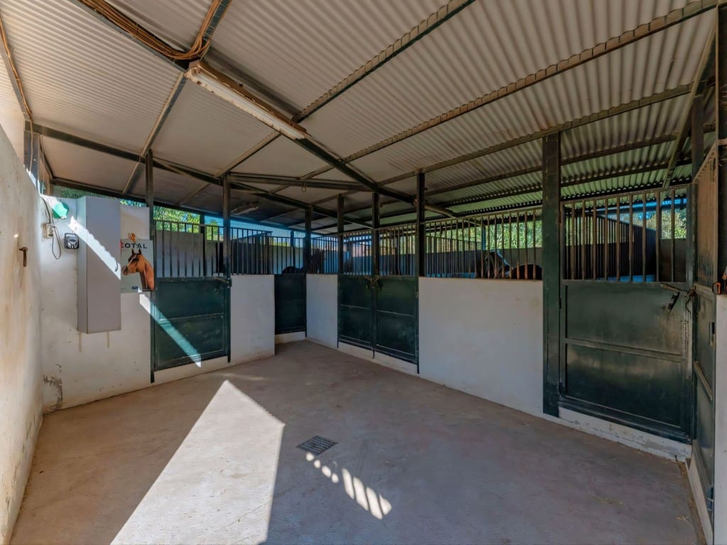 2 soveværelse Finca/Landehus til salg i Coin med swimmingpool - € 349.000 (Ref: 9275880)