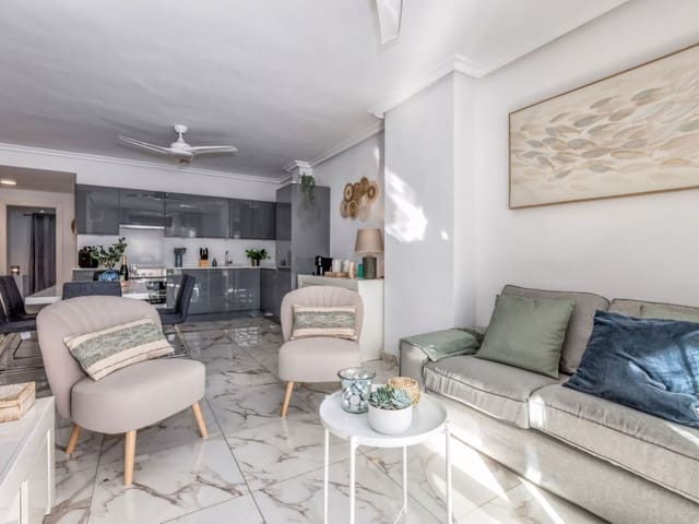 Apartamento de 3 habitaciones en Nueva Andalucia, Marbella en venta con piscina garaje - 695.000 € (Ref: 9284946)