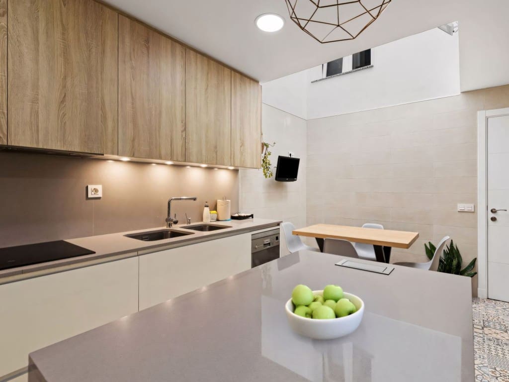 4 Zimmer Haus zu verkaufen in Estepona mit Garage - 899.000 € (Ref: 9291171)