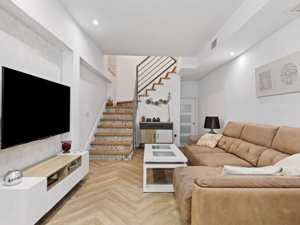 4 Zimmer Haus zu verkaufen in Estepona mit Garage - 899.000 € (Ref: 9291171)