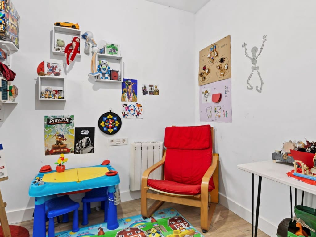 4 Zimmer Haus zu verkaufen in Estepona mit Garage - 899.000 € (Ref: 9291171)