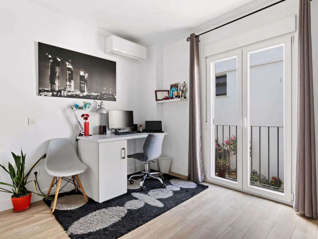 4 Zimmer Haus zu verkaufen in Estepona mit Garage - 899.000 € (Ref: 9291171)