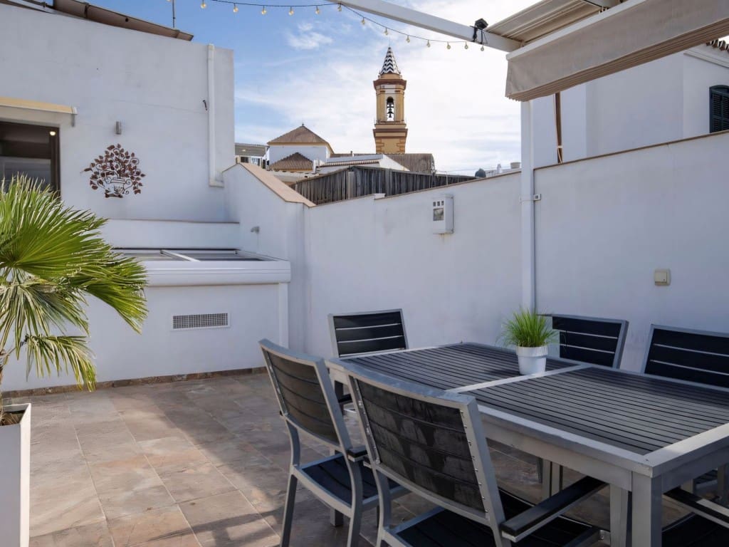4 Zimmer Haus zu verkaufen in Estepona mit Garage - 899.000 € (Ref: 9291171)