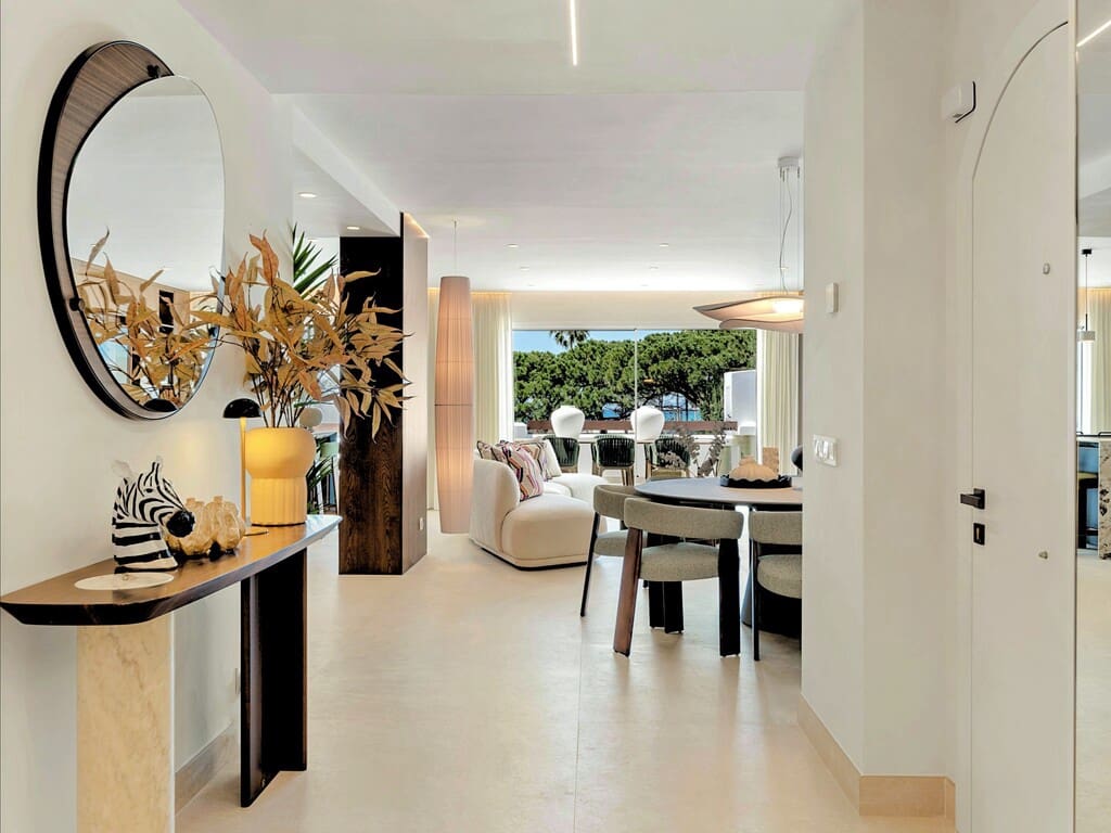 3 bedroom Apartment for sale in Los Monteros with pool garage - € 2,450,000 (Ref: 9294214)