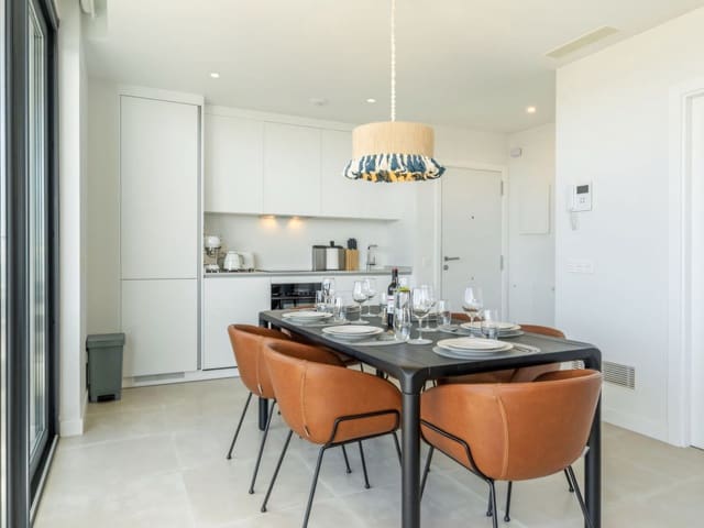 2 soverom Penthouse til salgs i El Higuerón, Fuengirola med svømmebasseng - € 515 000 (Ref: 9294216)