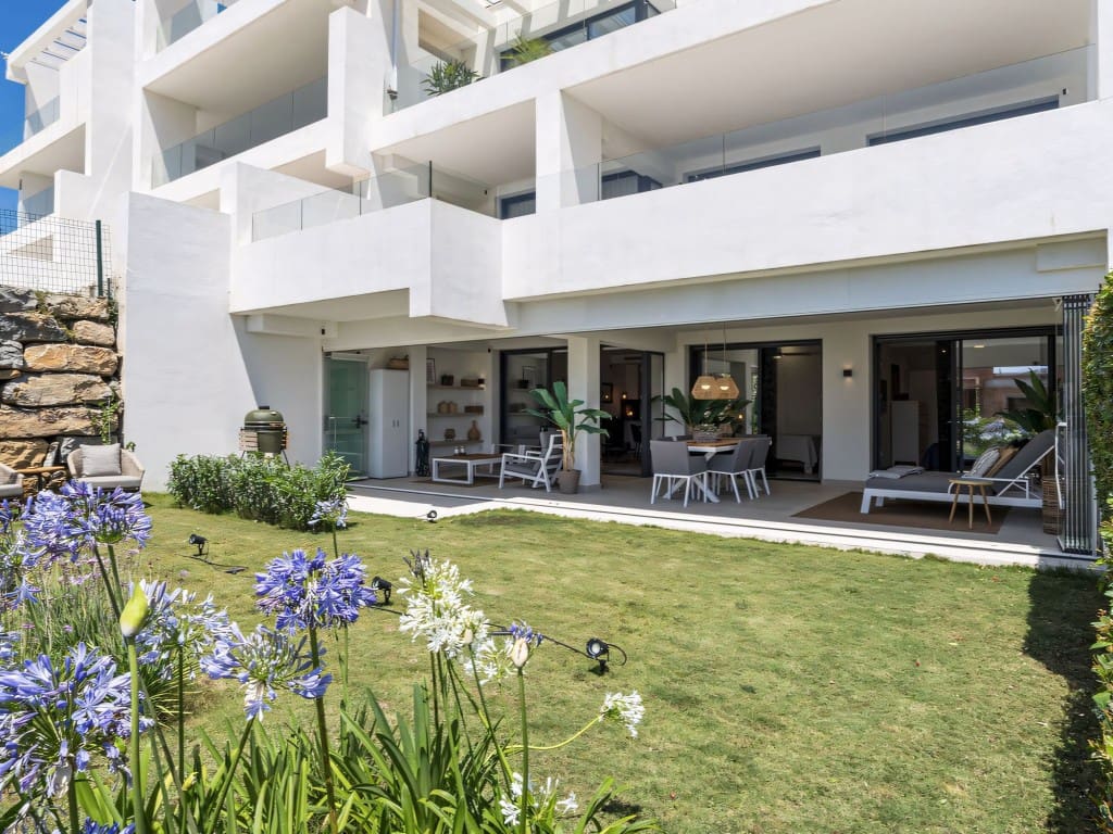 2 soverom Leilighet til salgs i Estepona med svømmebasseng - € 495 000 (Ref: 9297091)