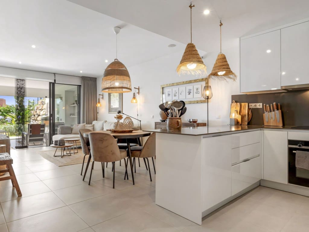 2 soverom Leilighet til salgs i Estepona med svømmebasseng - € 495 000 (Ref: 9297091)