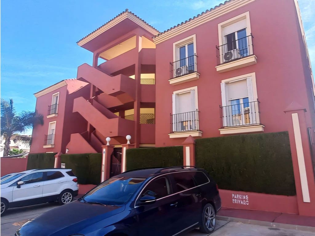 3 bedroom Apartment for sale in Riviera del Sol with pool garage - € 340,000 (Ref: 9300653)