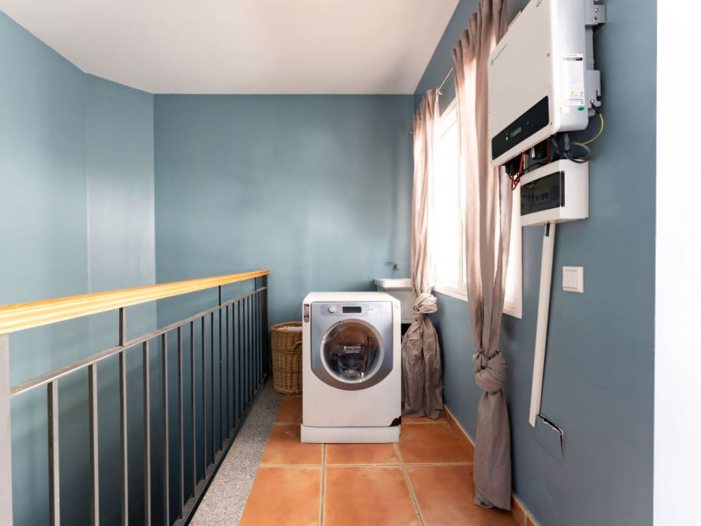 4 Zimmer Haus zu verkaufen in Fuengirola mit Pool Garage - 455.000 € (Ref: 9303179)