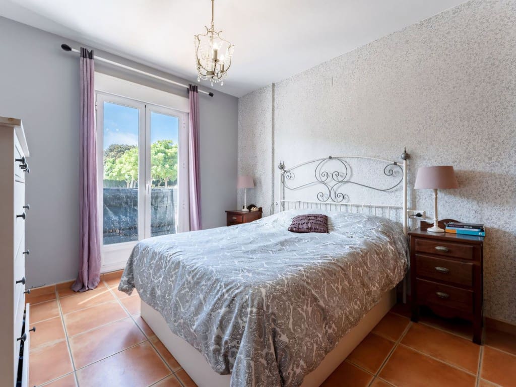 4 Zimmer Haus zu verkaufen in Fuengirola mit Pool Garage - 455.000 € (Ref: 9303179)