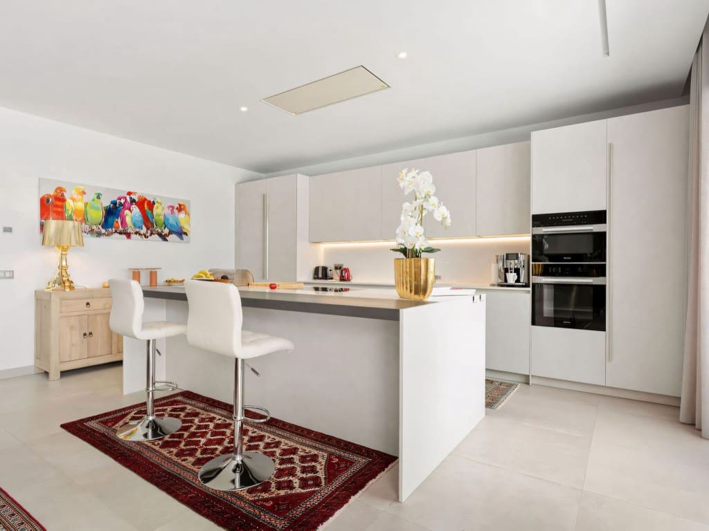 5 quarto Moradia para venda em Nueva Andalucia com piscina garagem - 3 995 000 € (Ref: 9303180)