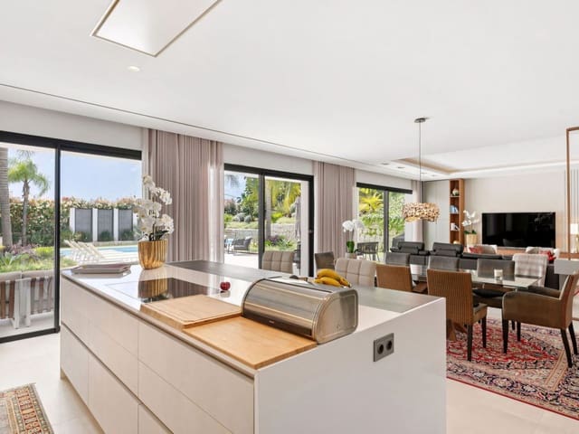 5 Zimmer Villa zu verkaufen in Nueva Andalucia, Marbella mit Pool Garage - 3.995.000 € (Ref: 9303180)