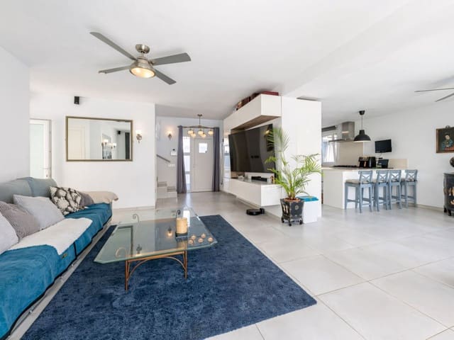 3 soverom Villa til salgs i Costalita, Estepona med svømmebasseng garasje - € 1 600 000 (Ref: 9304981)