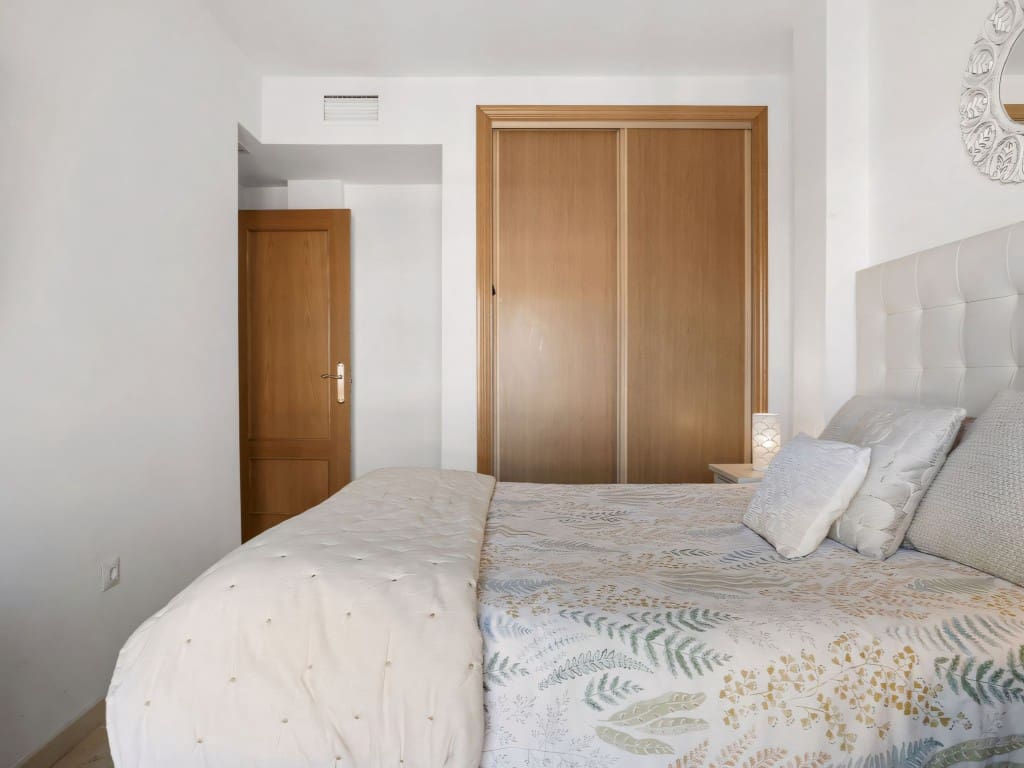 2 slaapkamer Appartement te koop in Bel-Air met zwembad - € 420.000 (Ref: 9304982)