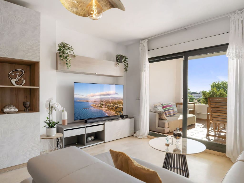 2 slaapkamer Appartement te koop in Bel-Air met zwembad - € 420.000 (Ref: 9304982)