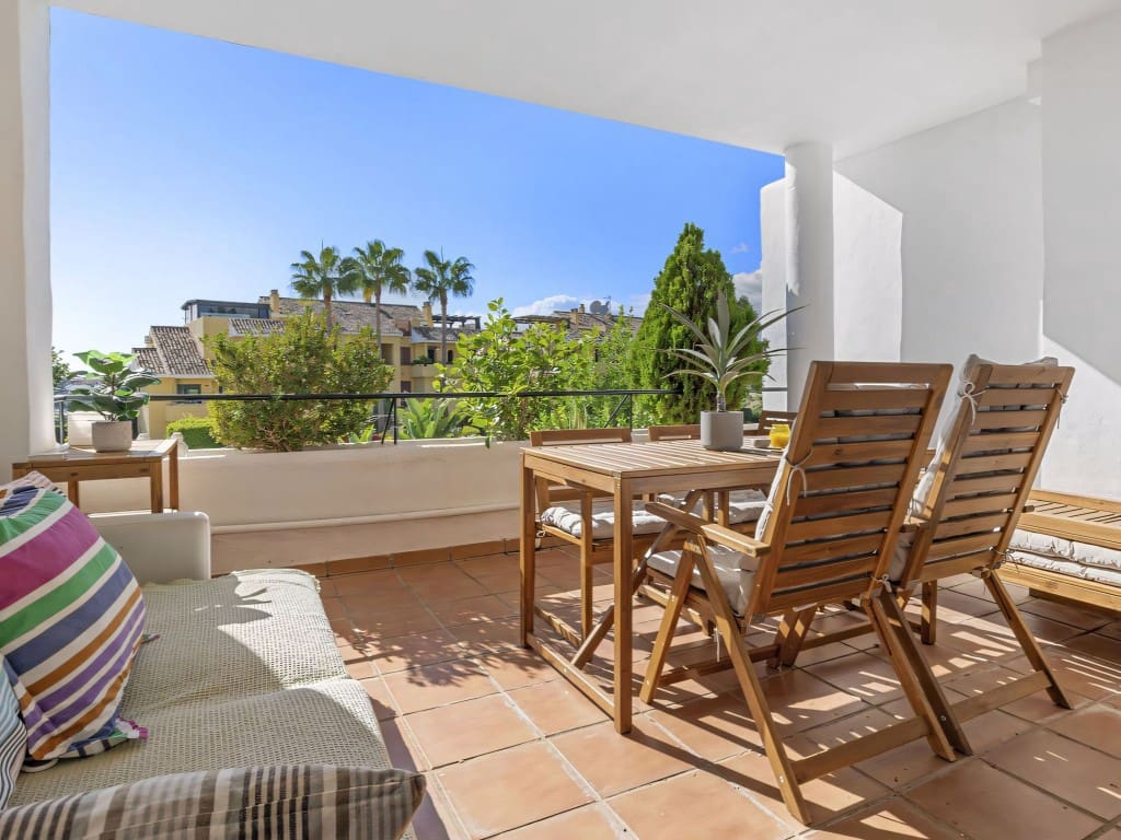 2 slaapkamer Appartement te koop in Bel-Air met zwembad - € 420.000 (Ref: 9304982)