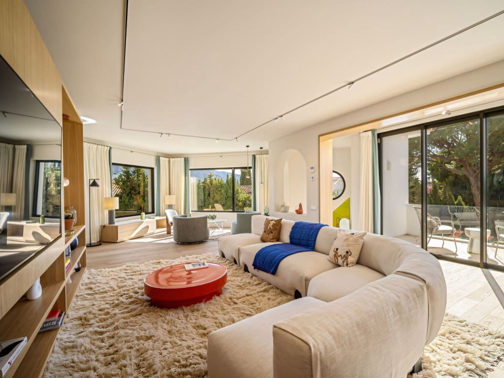 4 soveværelse Villa til salg i Nueva Andalucia med swimmingpool garage - € 3.100.000 (Ref: 9308338)