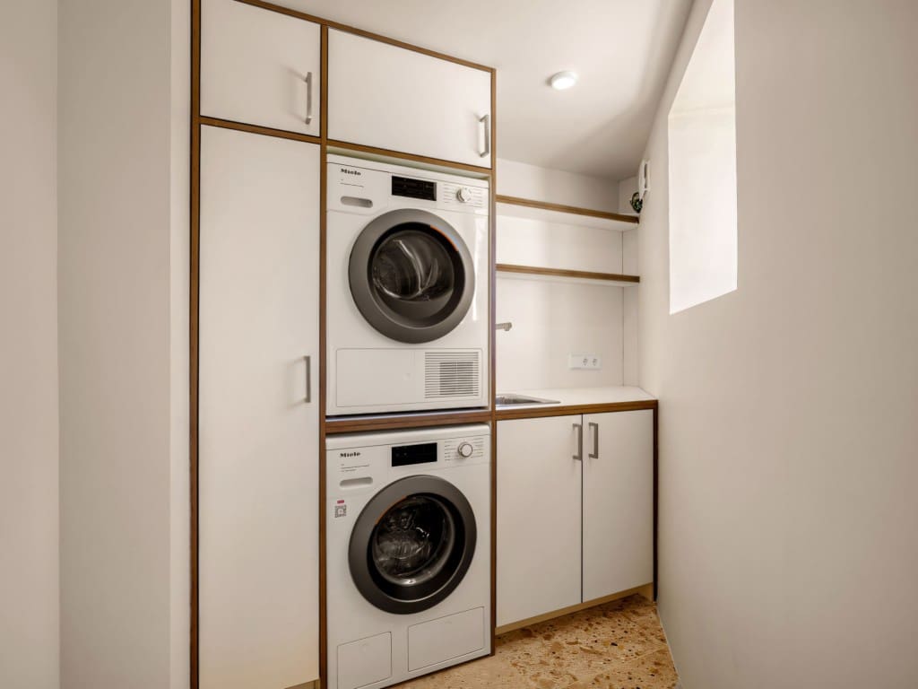 4 soveværelse Villa til salg i Nueva Andalucia med swimmingpool garage - € 3.100.000 (Ref: 9308338)