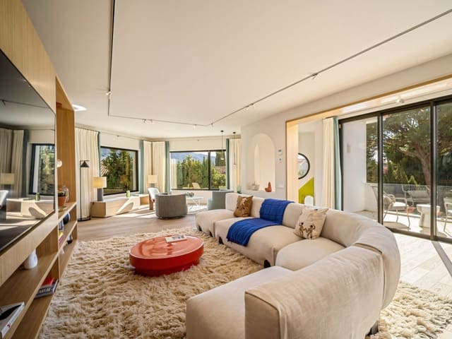 4 soveværelse Villa til salg i Nueva Andalucia, Marbella med swimmingpool garage - € 3.100.000 (Ref: 9308338)