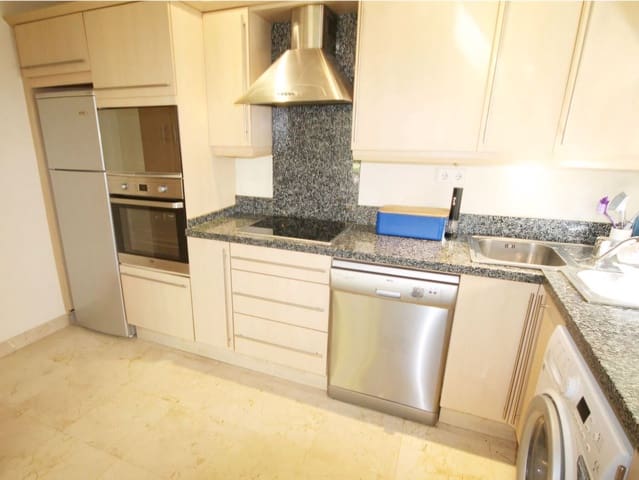 2 Zimmer Apartment zu verkaufen in Mijas Costa, Mijas mit Pool - 315.000 € (Ref: 9308339)