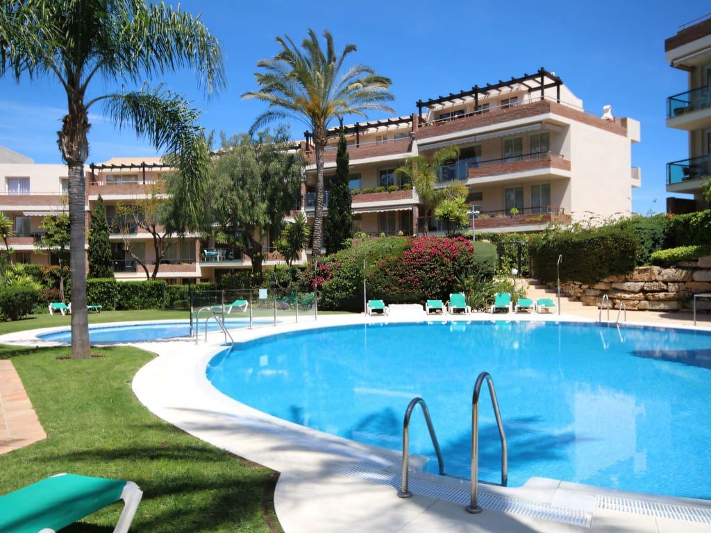 2 Zimmer Apartment zu verkaufen in Mijas Costa mit Pool - 315.000 € (Ref: 9308339)