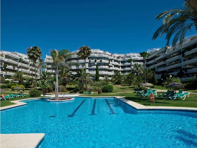3 soverom Penthouse til salgs i Golden Mile, Marbella med svømmebasseng - € 2 600 000 (Ref: 9310557)