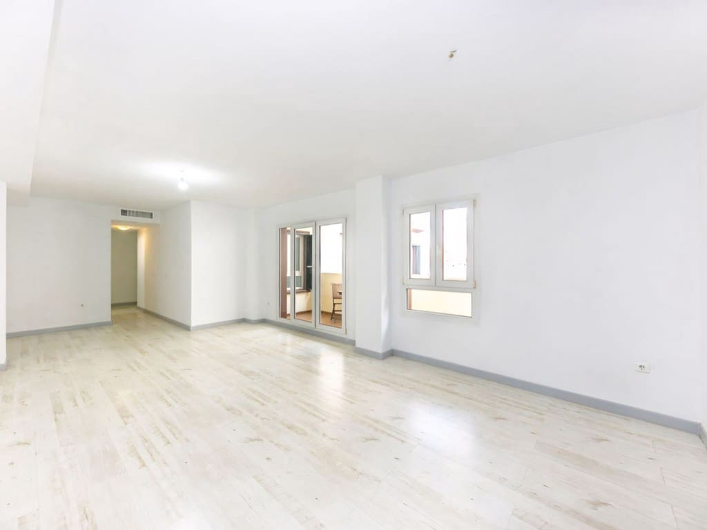 3 slaapkamer Appartement te koop in Torrequebrada met zwembad - € 395.000 (Ref: 9317334)