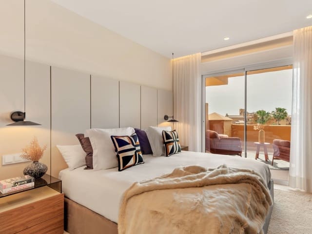 3 sypialnia Apartament na sprzedaż w New Golden Mile, Estepona z basenem garażem - 2 395 000 € (Ref: 9321601)