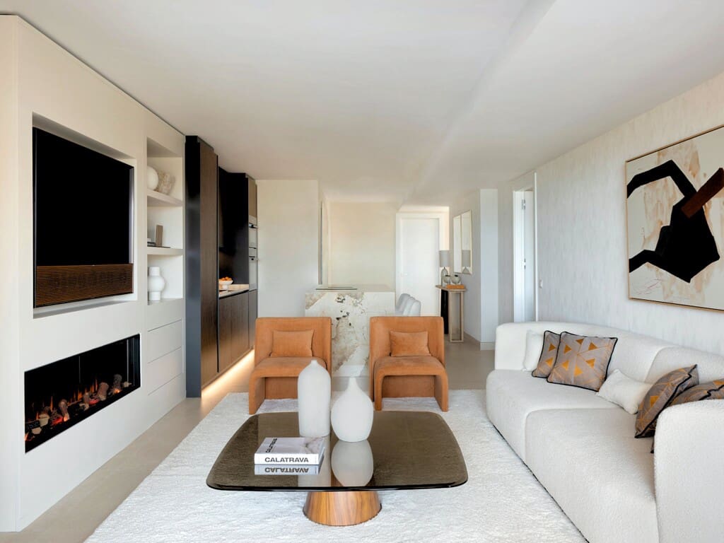3 bedroom Apartment for sale in New Golden Mile with pool garage - € 2,395,000 (Ref: 9321601)