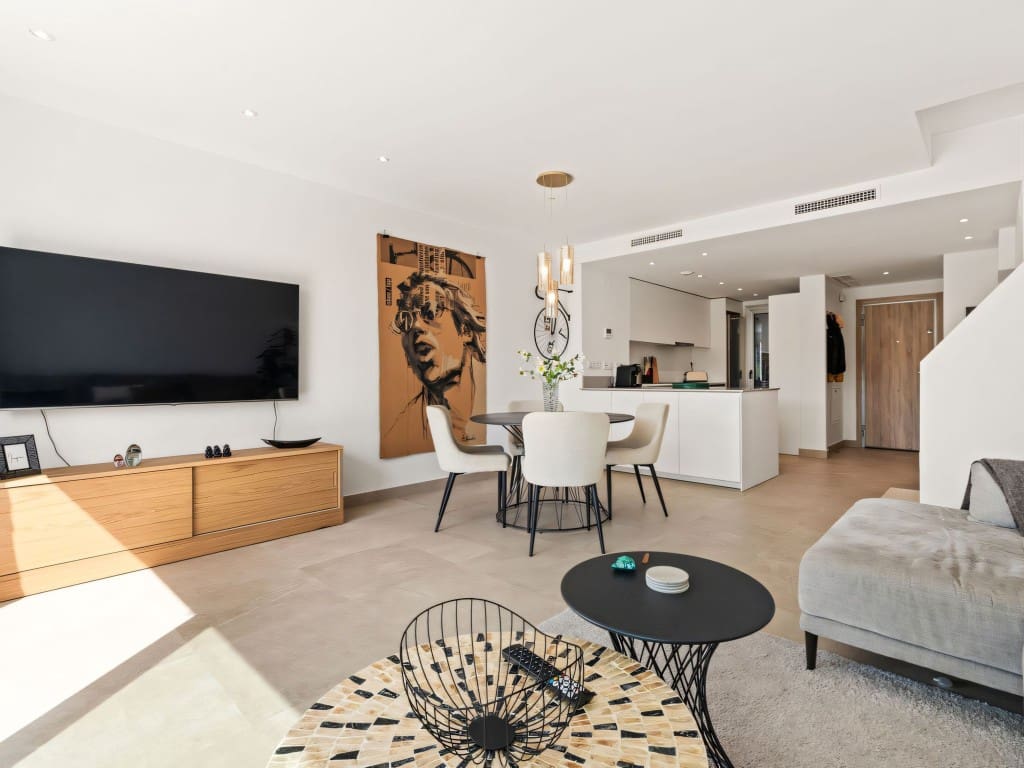 3 soveværelse Byhus til salg i Estepona med swimmingpool - € 475.000 (Ref: 9322514)