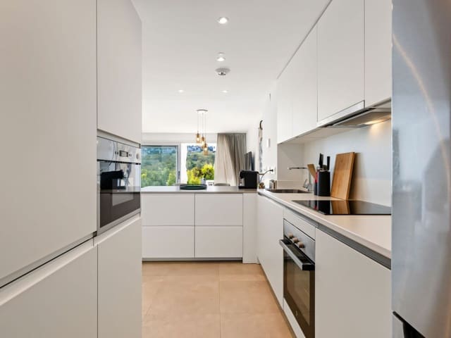 3 chambre Maison de Ville à vendre à Estepona Golf, Estepona avec piscine - 475 000 € (Ref: 9322514)