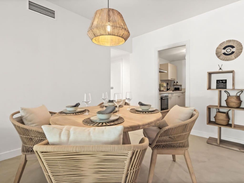 2 slaapkamer Appartement te koop in El Paraiso met zwembad garage - € 525.000 (Ref: 9322515)