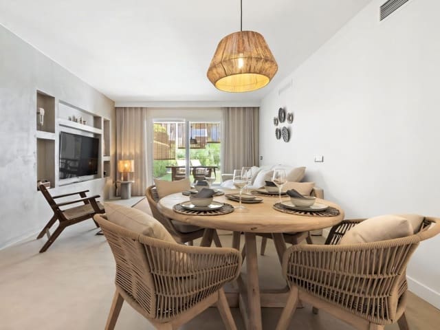 2 bedroom Apartment for sale in El Paraiso, Estepona with pool garage - € 525,000 (Ref: 9322515)