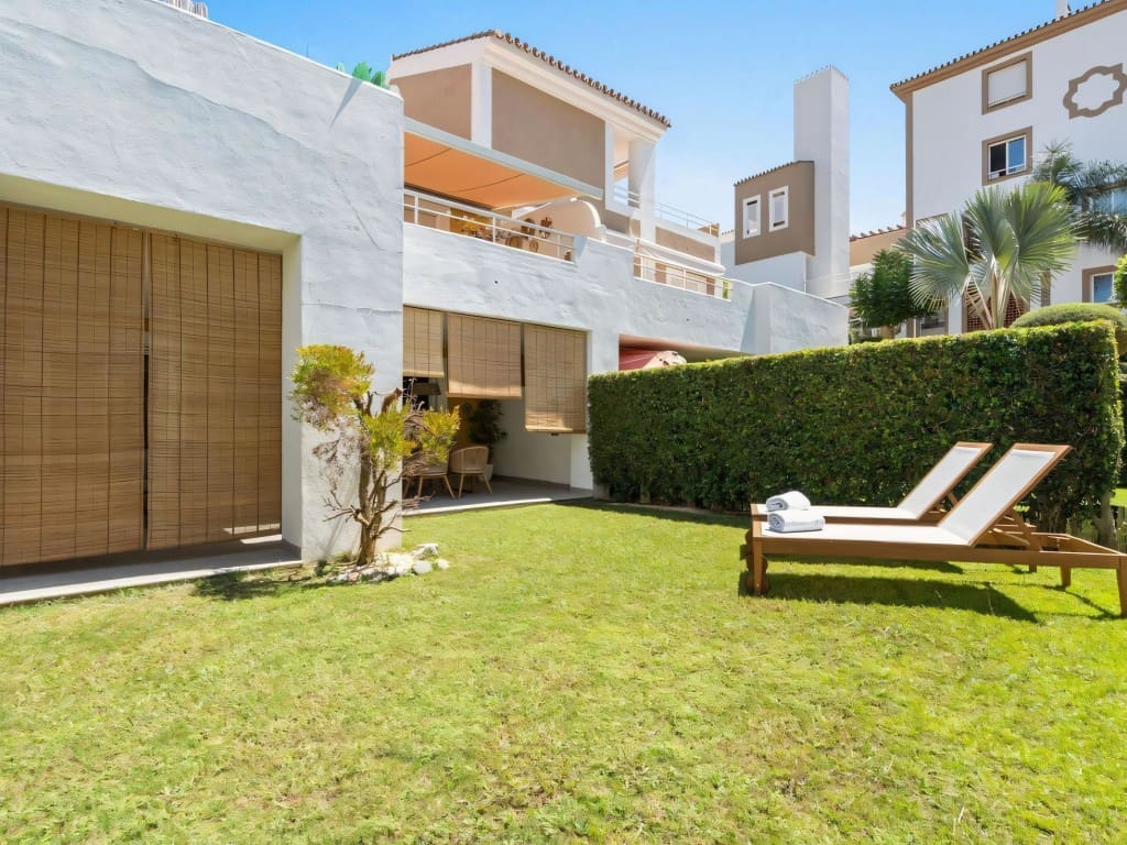 2 slaapkamer Appartement te koop in El Paraiso met zwembad garage - € 525.000 (Ref: 9322515)