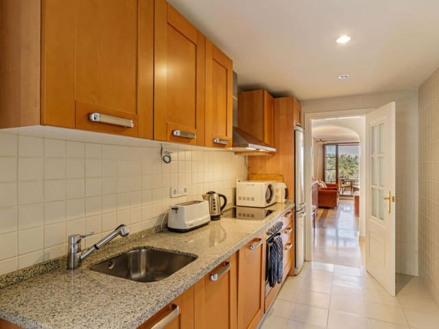 2 slaapkamer Penthouse te koop in Los Arqueros, Benahavís met zwembad garage - € 420.000 (Ref: 9324249)