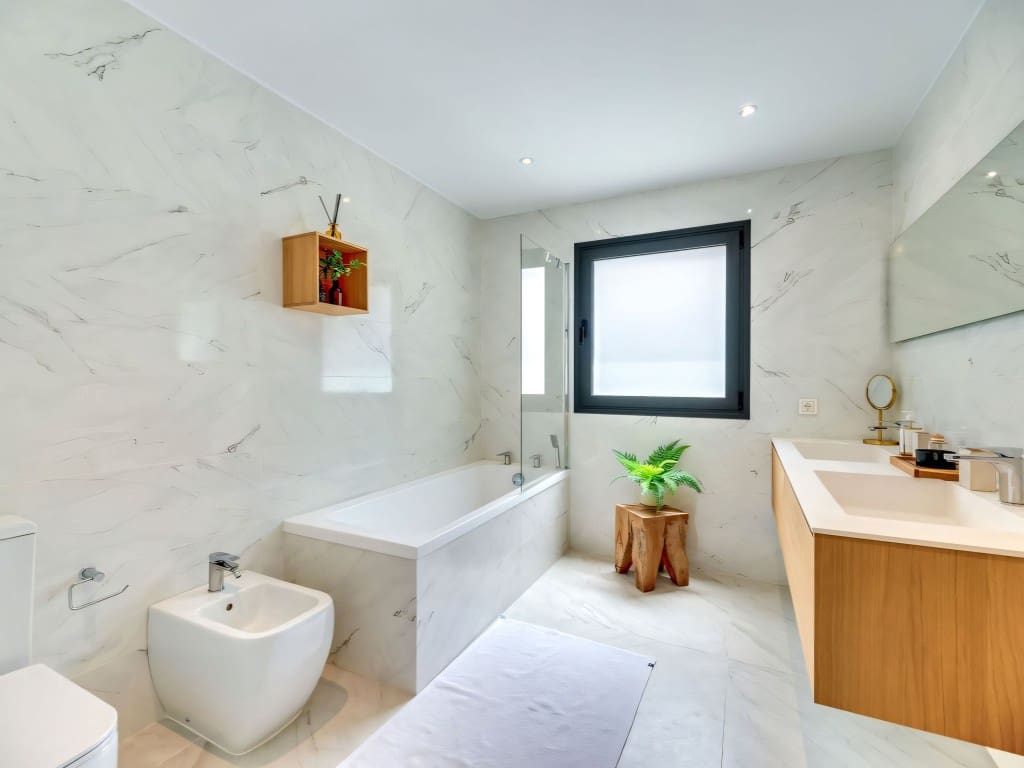 4 chambre Villa/Maison à vendre à El Paraiso avec piscine garage - 2 980 000 € (Ref: 9326084)