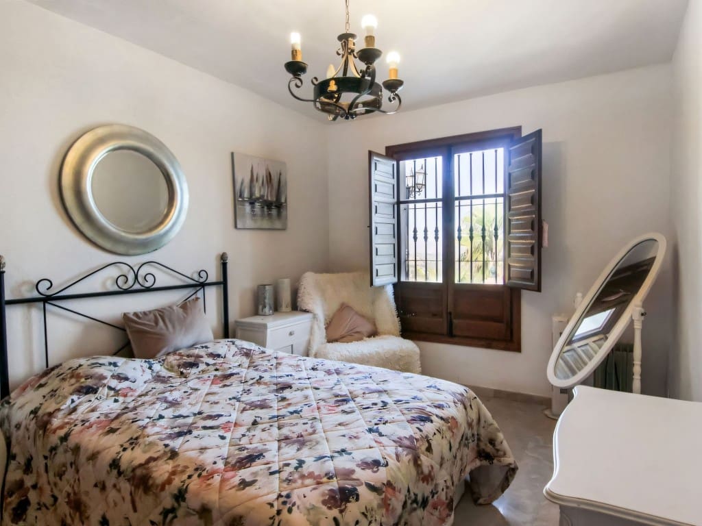 3 slaapkamer Finca/Landhuis te koop in Alhaurin el Grande met garage - € 499.950 (Ref: 9326086)