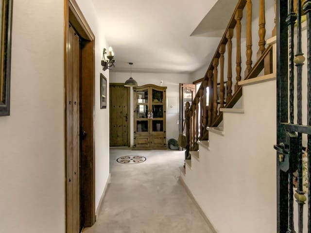 3 slaapkamer Finca/Landhuis te koop in Alhaurín el Grande met garage - € 499.950 (Ref: 9326086)