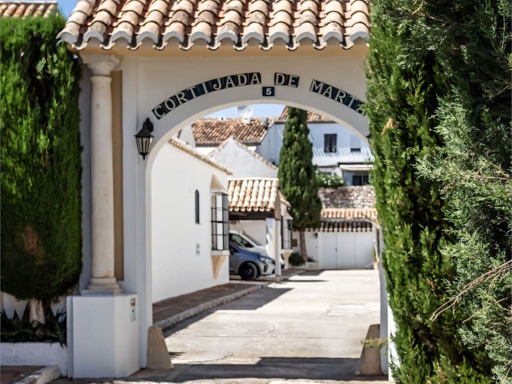 2 slaapkamer Huis te koop in Mijas Golf met zwembad - € 449.000 (Ref: 9330215)