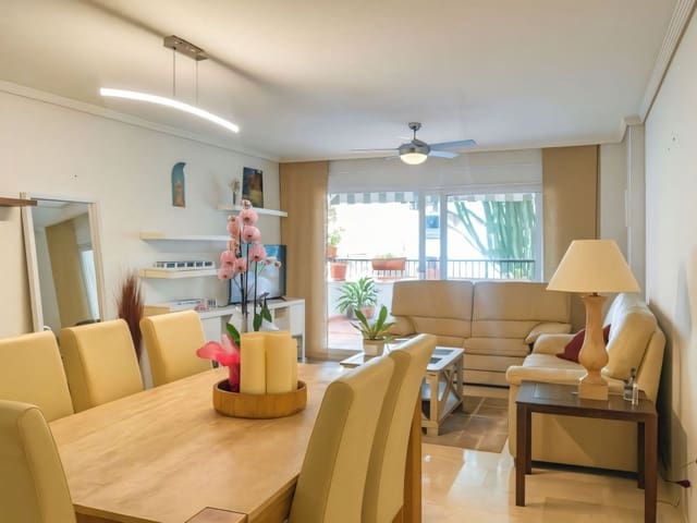 Apartamento de 2 habitaciones en San Pedro de Alcantara, Marbella en venta con piscina - 399.000 € (Ref: 9330216)
